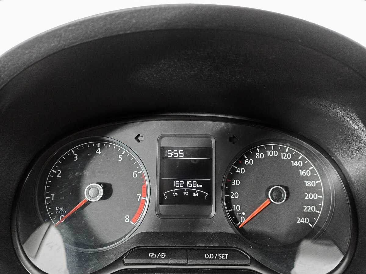 Купить Volkswagen Polo с пробегом. Фото: #10