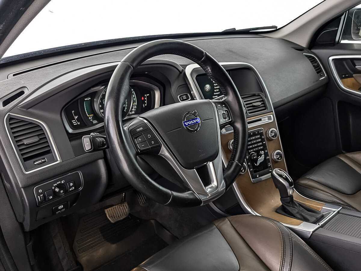 Купить Volvo XC60 с пробегом. Фото: #14