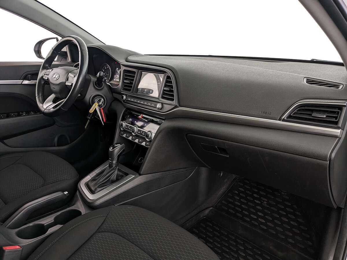 Купить Hyundai Elantra с пробегом. Фото: #8