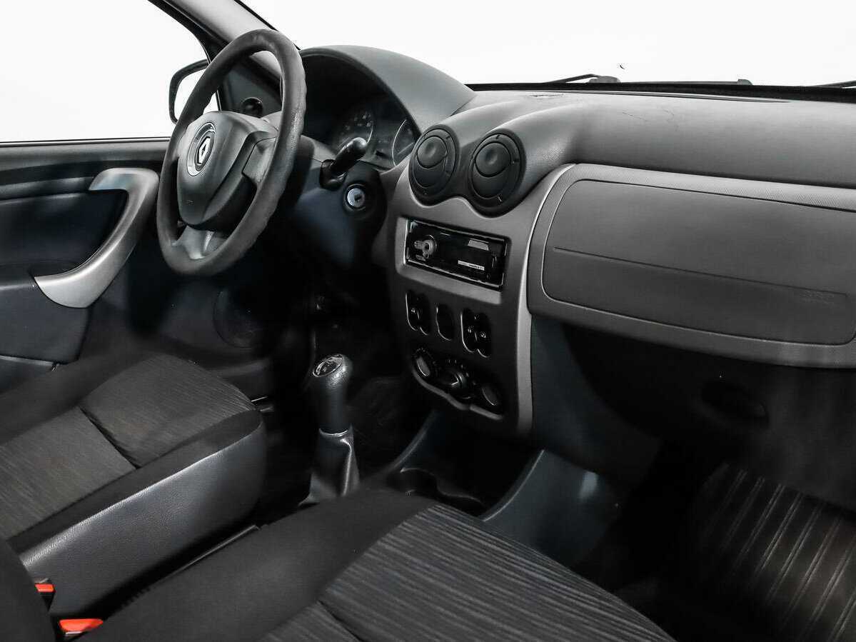 Купить Renault Sandero с пробегом. Фото: #10