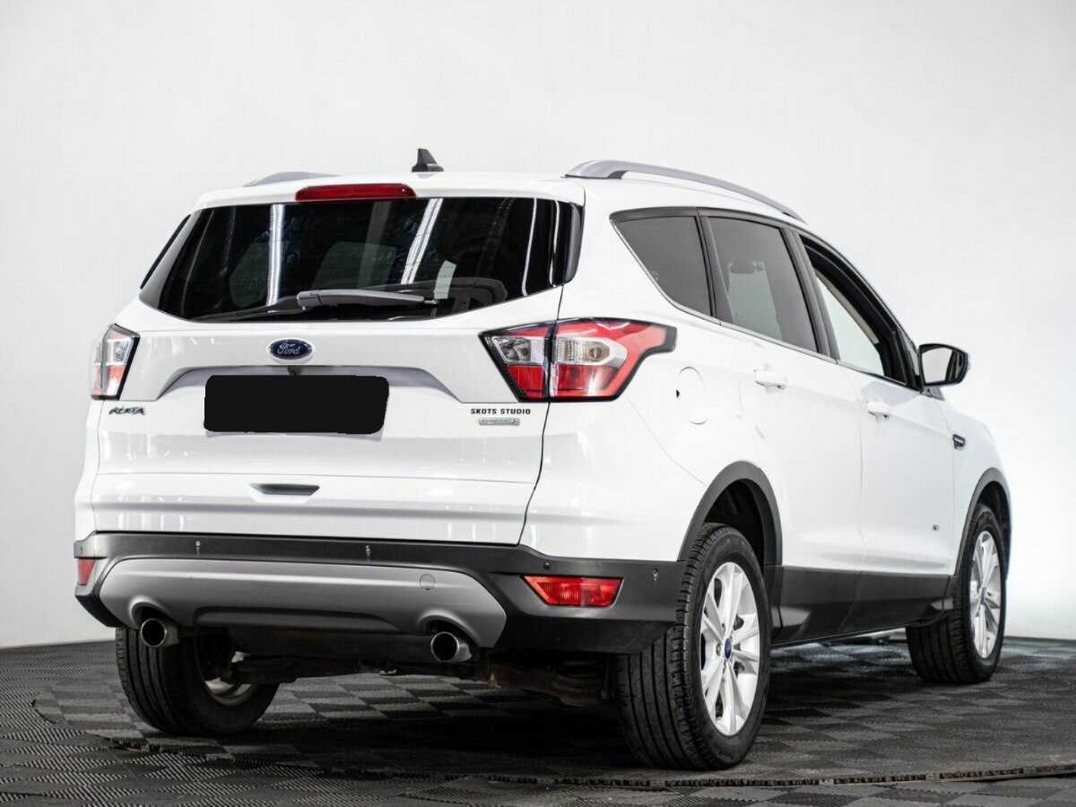 Купить Ford Kuga с пробегом. Фото: #3