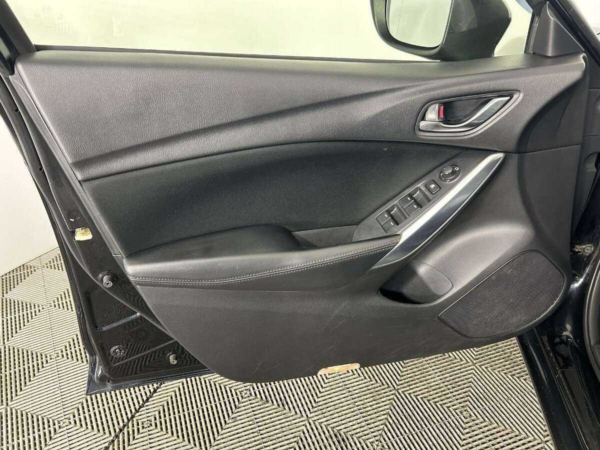 Купить Mazda 6 с пробегом. Фото: #7