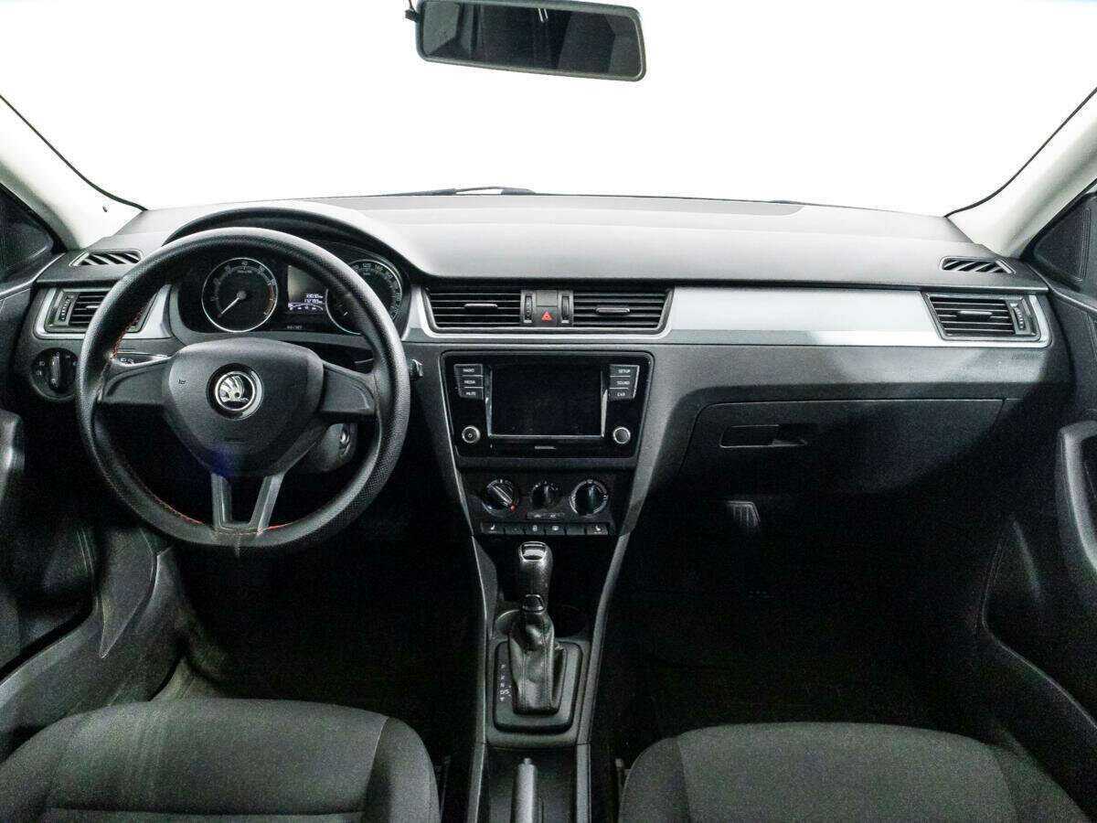 Купить Skoda Rapid с пробегом. Фото: #12