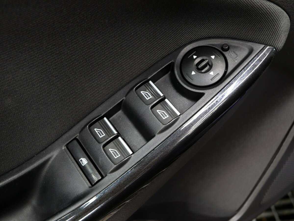 Купить Ford Focus с пробегом. Фото: #8