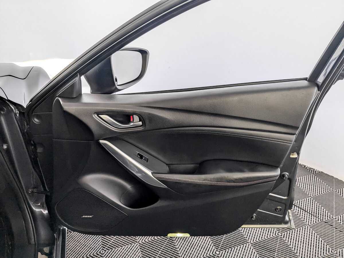 Купить Mazda 6 с пробегом. Фото: #19