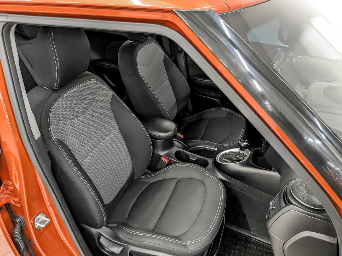 Купить Kia Soul с пробегом. Фото: #20