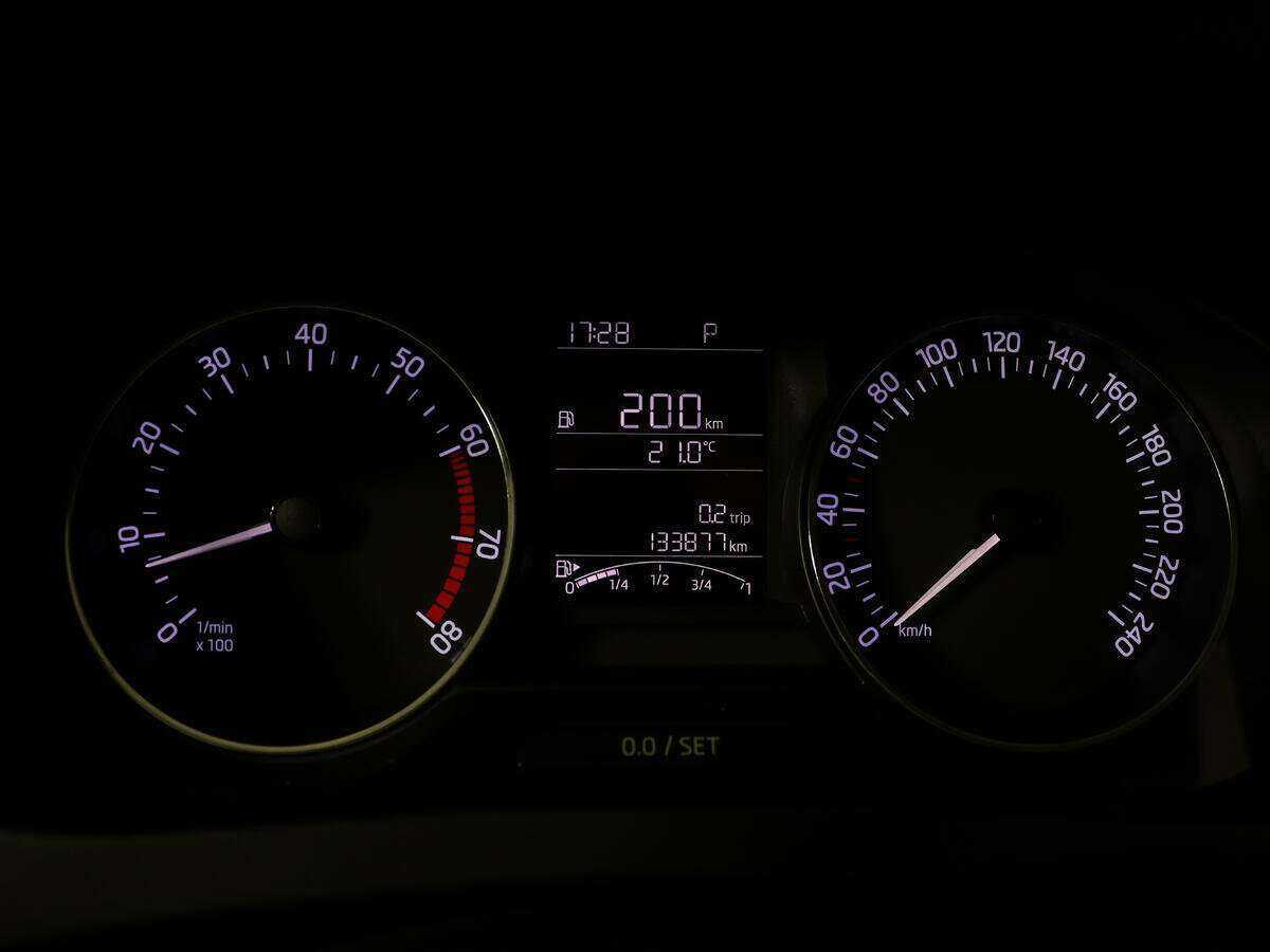 Купить Skoda Rapid с пробегом. Фото: #7