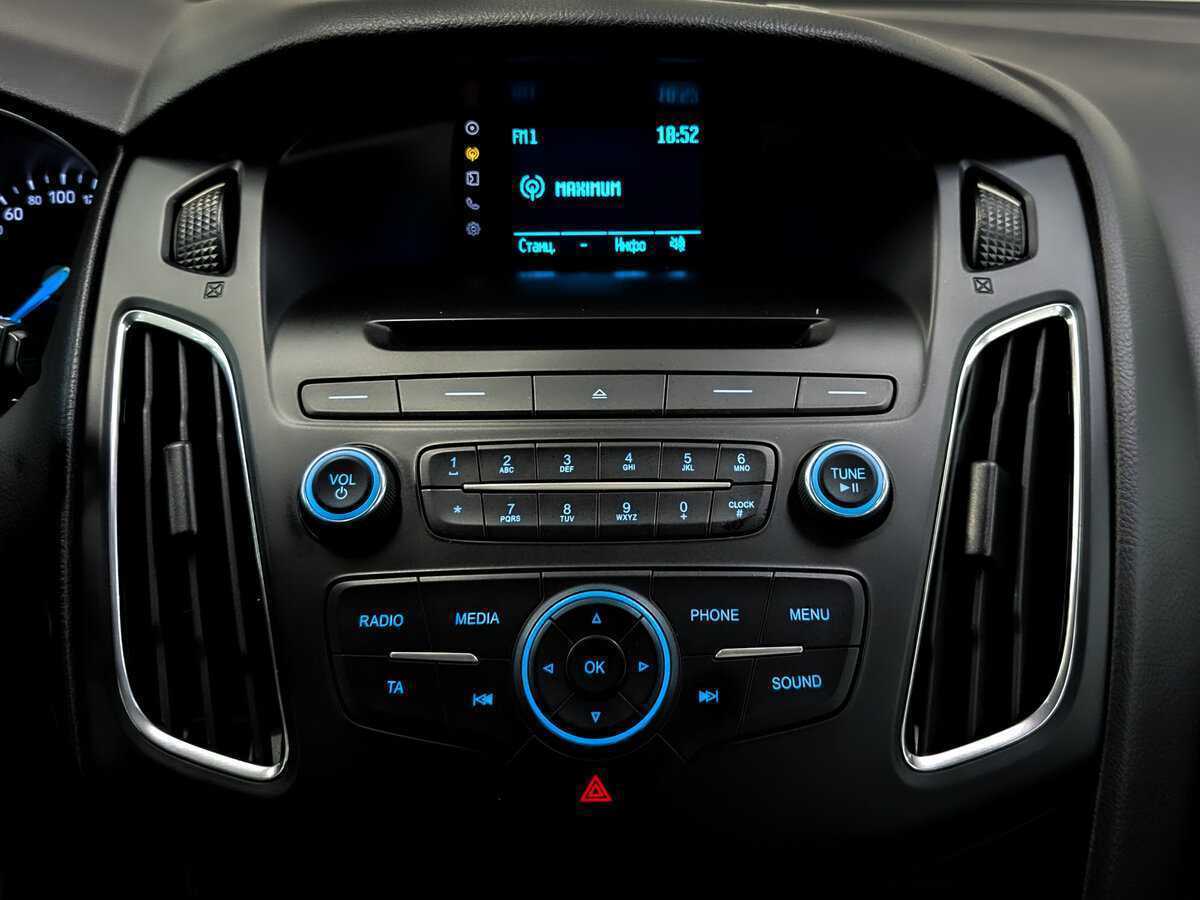 Купить Ford Focus с пробегом. Фото: #14