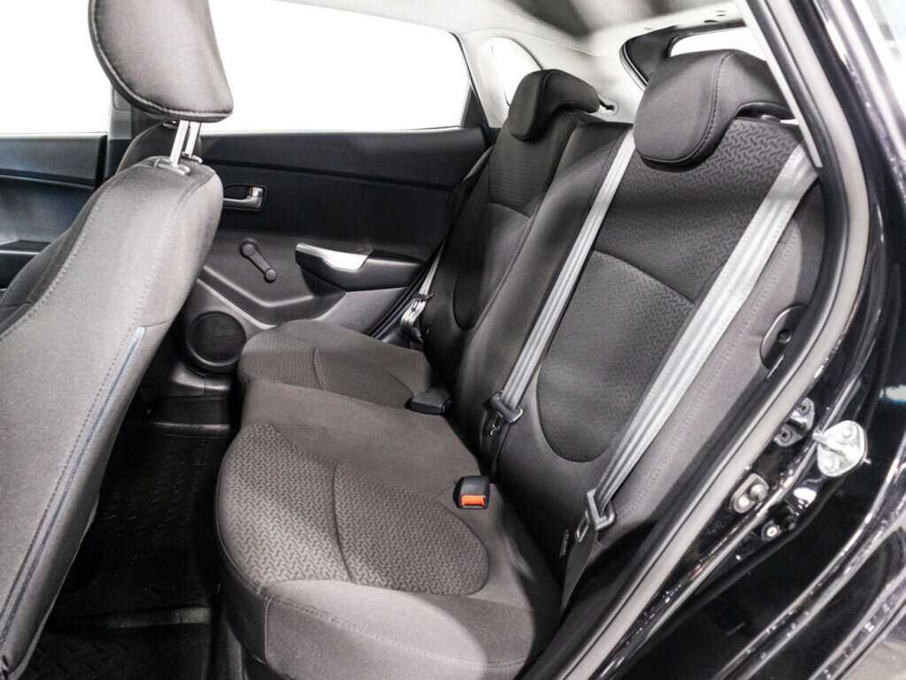 Купить Kia Rio с пробегом. Фото: #9