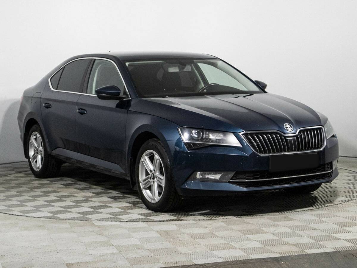 Купить Skoda Superb с пробегом. Фото: #2