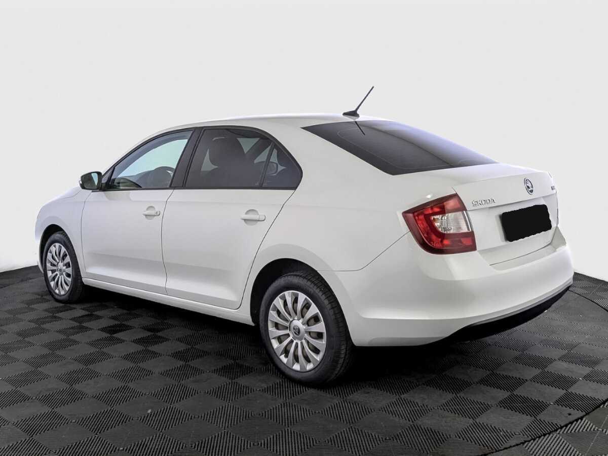 Купить Skoda Rapid с пробегом. Фото: #6