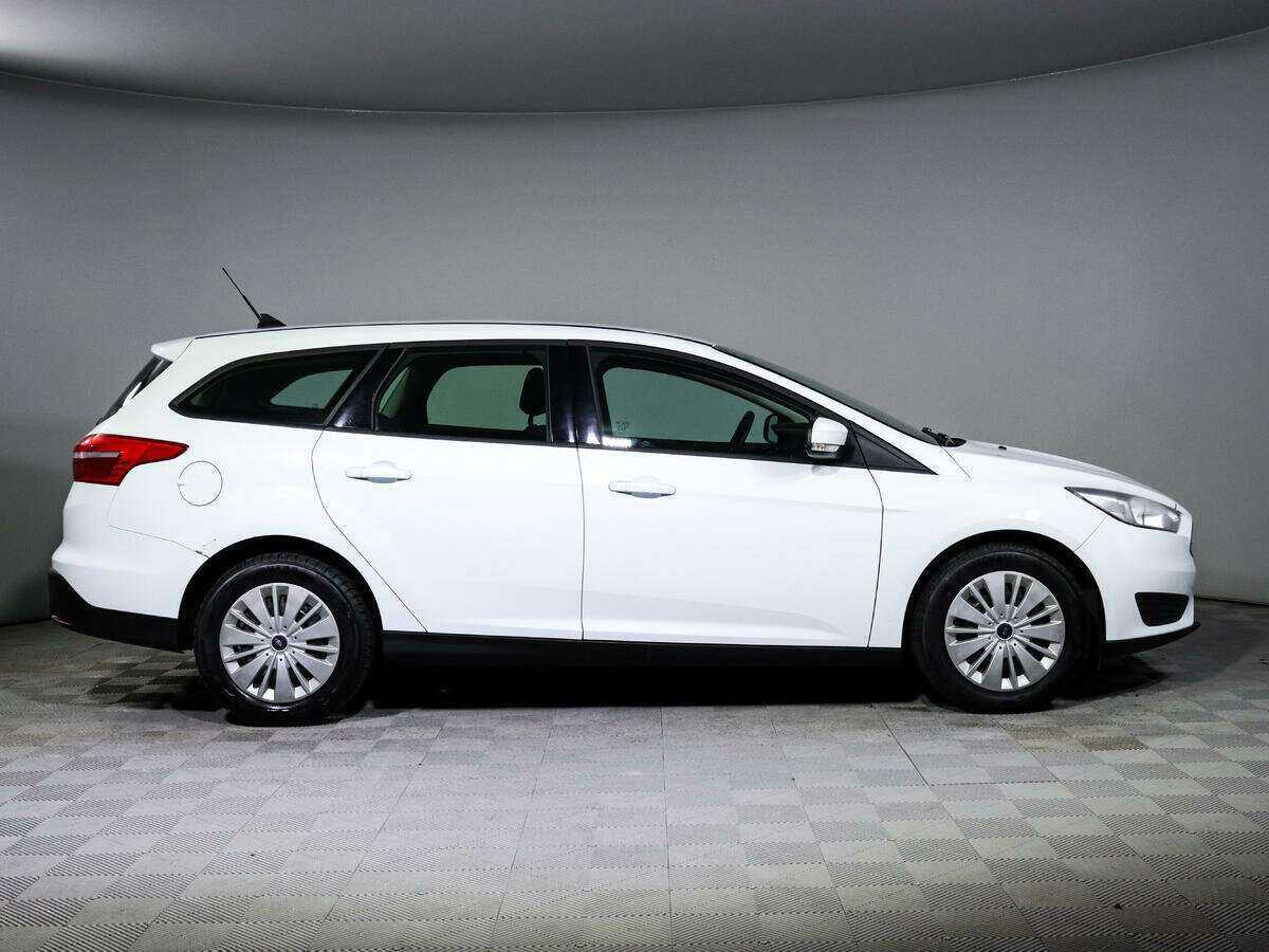 Купить Ford Focus с пробегом. Фото: #3