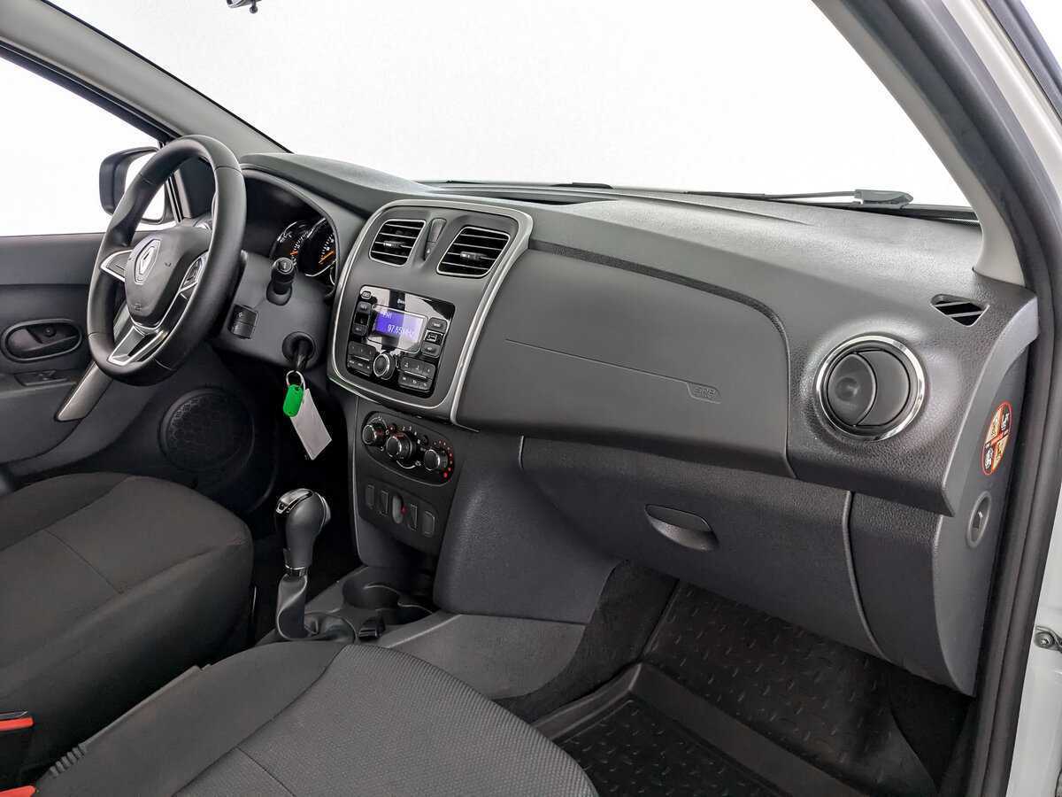 Купить Renault Logan с пробегом. Фото: #8