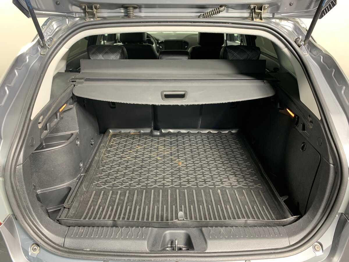 Купить Lada (ВАЗ) Vesta с пробегом. Фото: #19