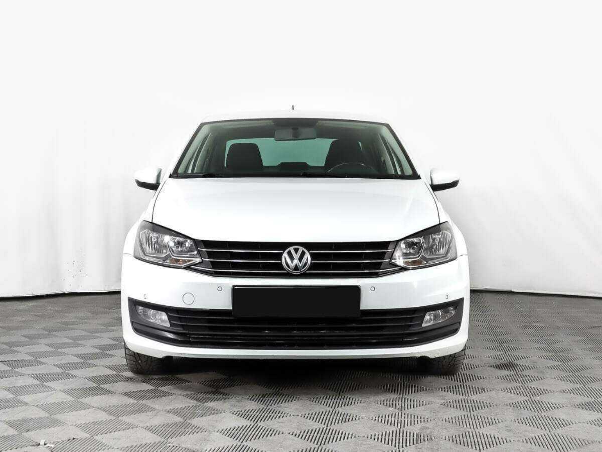 Купить Volkswagen Polo с пробегом. Фото: #1