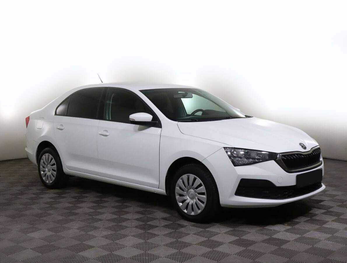 Купить Skoda Rapid с пробегом. Фото: #1