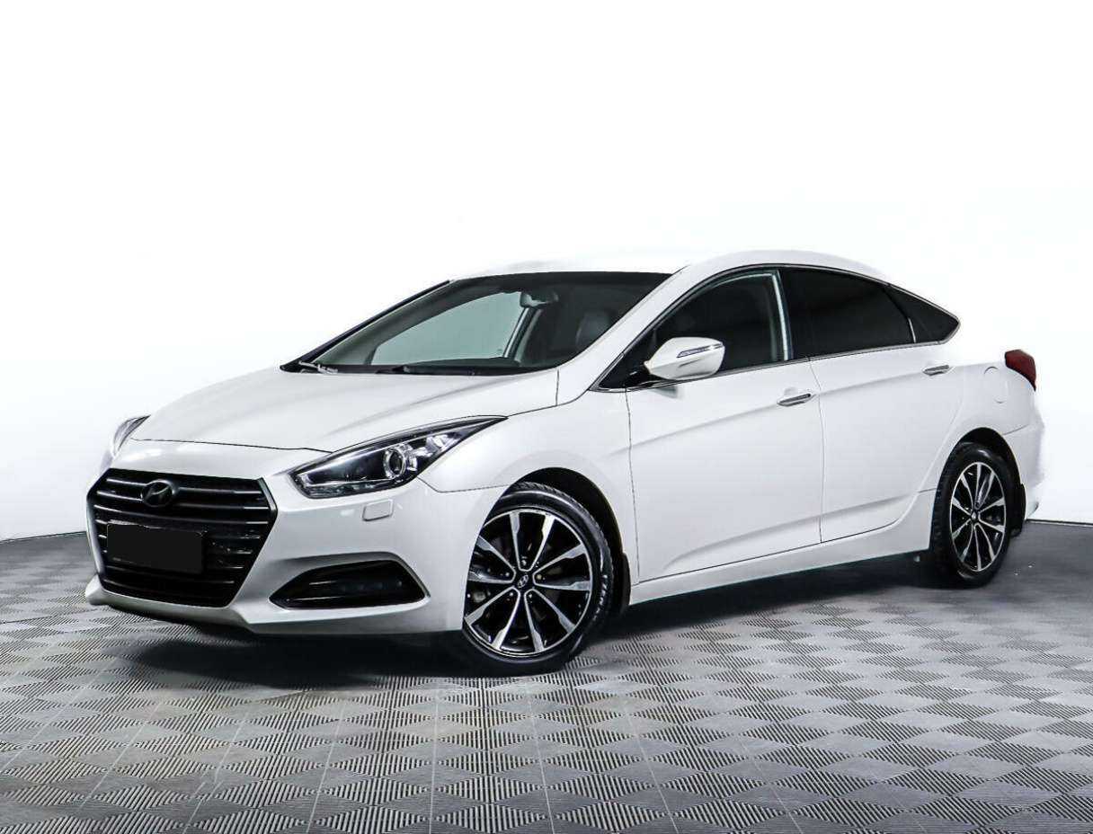 Купить Hyundai i40 с пробегом. Посмотреть фото