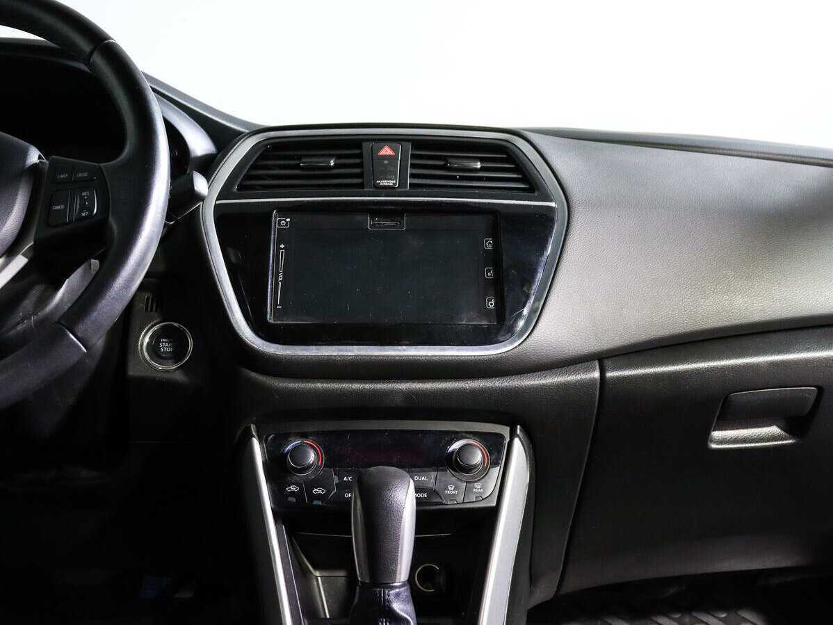 Купить Suzuki SX4 с пробегом. Фото: #10