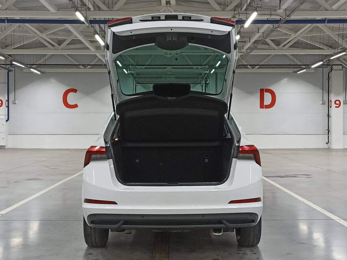 Купить Skoda Rapid с пробегом. Фото: #9