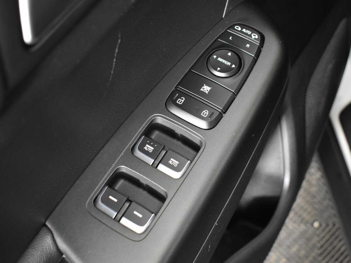 Купить Kia Sportage с пробегом. Фото: #8