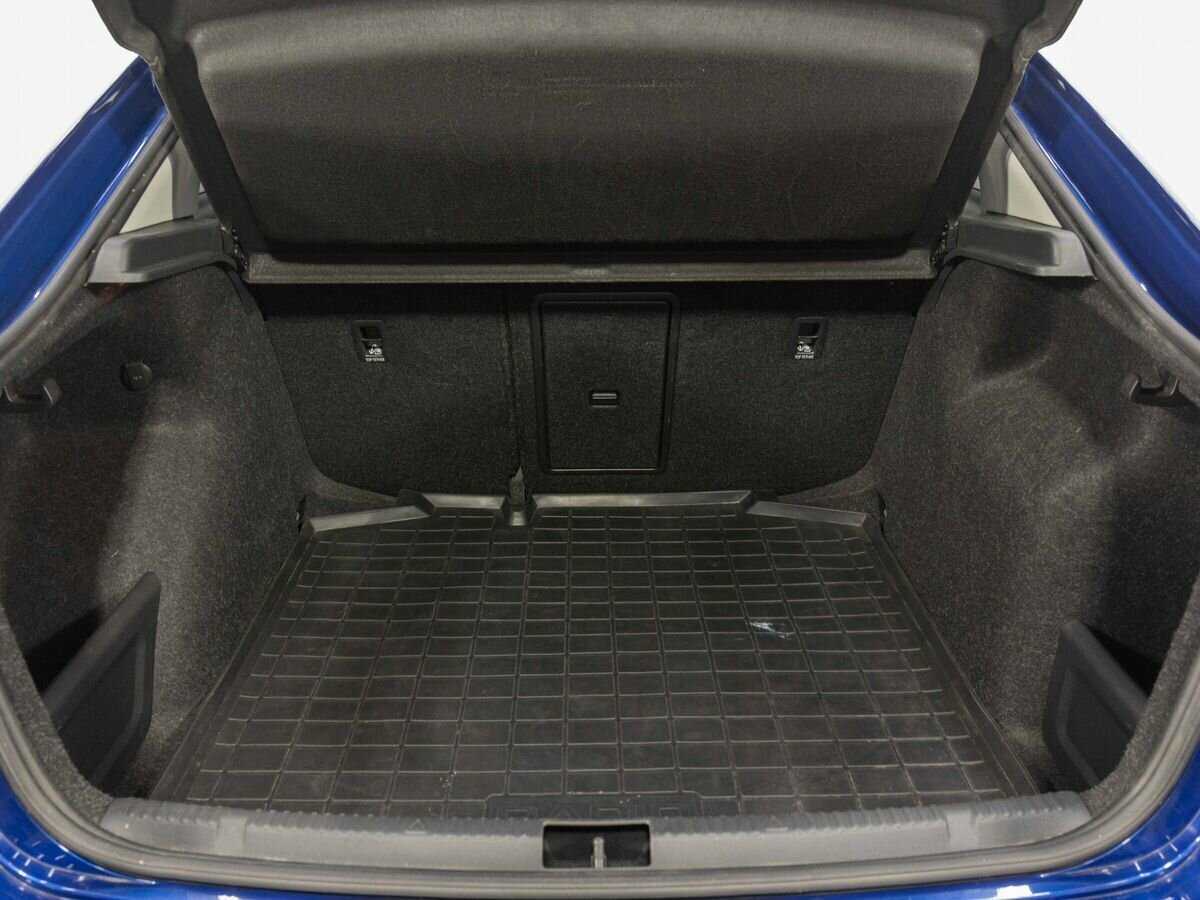 Купить Skoda Rapid с пробегом. Фото: #24