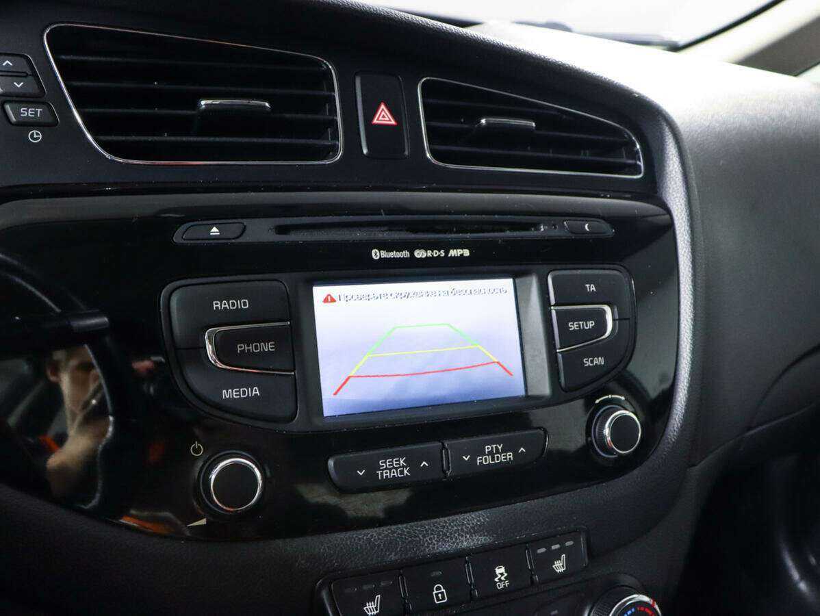 Купить Kia Ceed с пробегом. Фото: #17