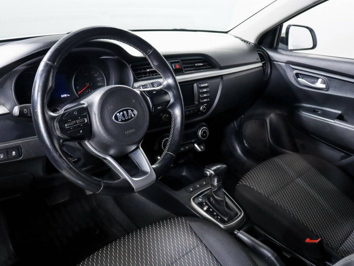 Купить Kia Rio с пробегом. Фото: #9