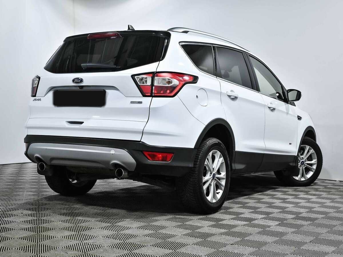 Купить Ford Kuga с пробегом. Фото: #2