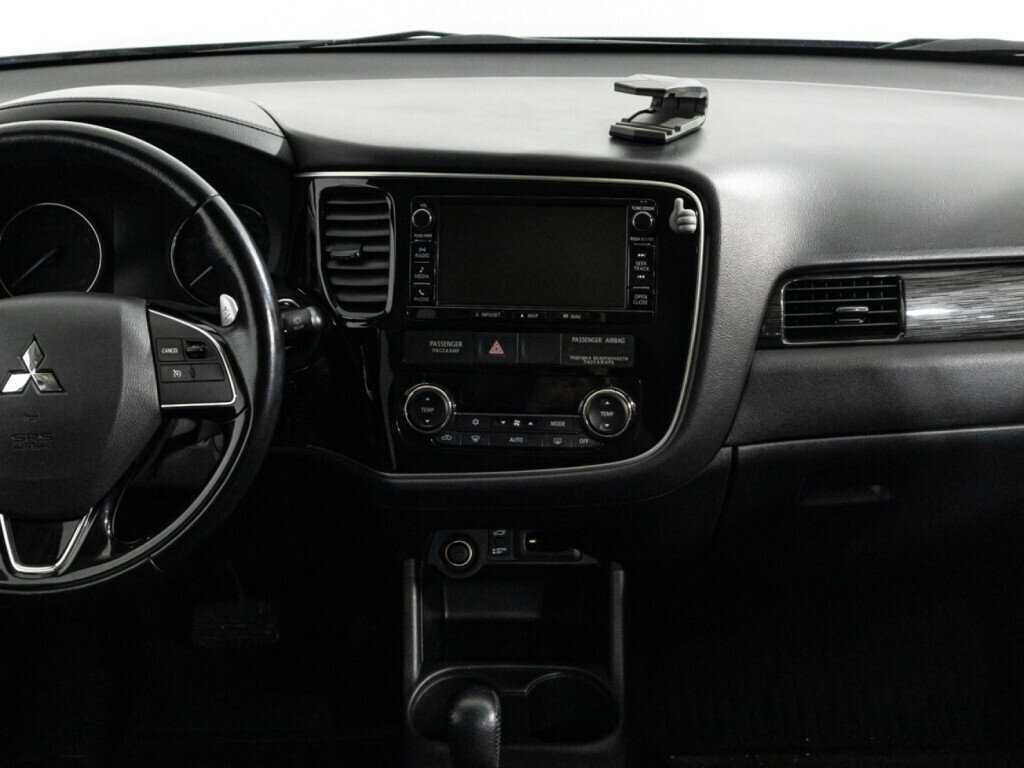 Купить Mitsubishi Outlander с пробегом. Фото: #13