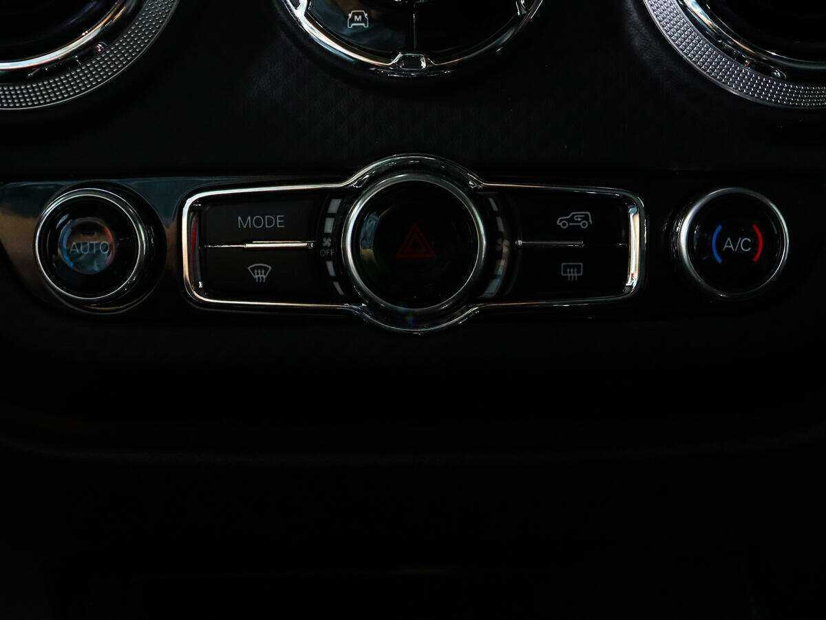 Купить BAIC BJ40 с пробегом. Фото: #19