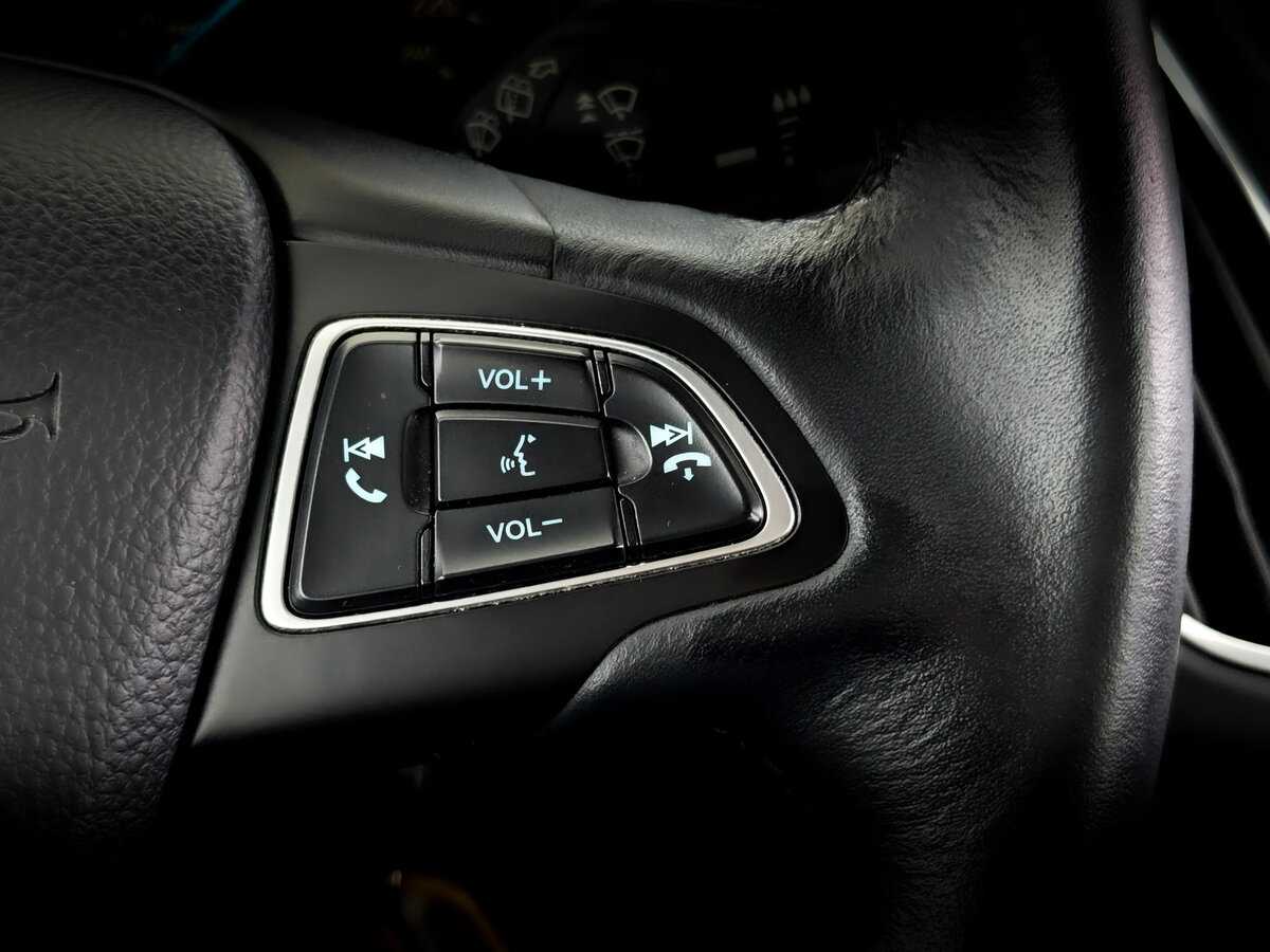 Купить Ford Focus с пробегом. Фото: #27