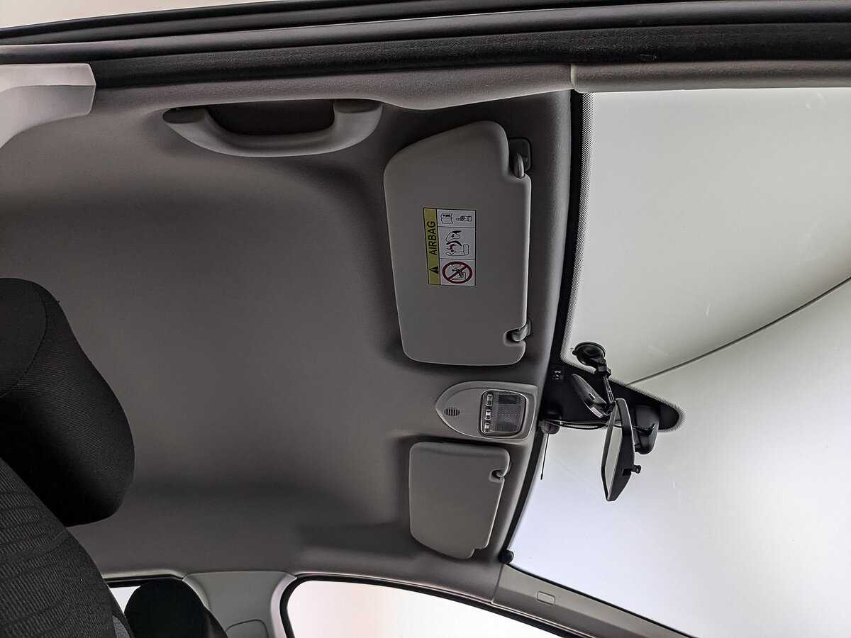 Купить Peugeot 408 с пробегом. Фото: #20