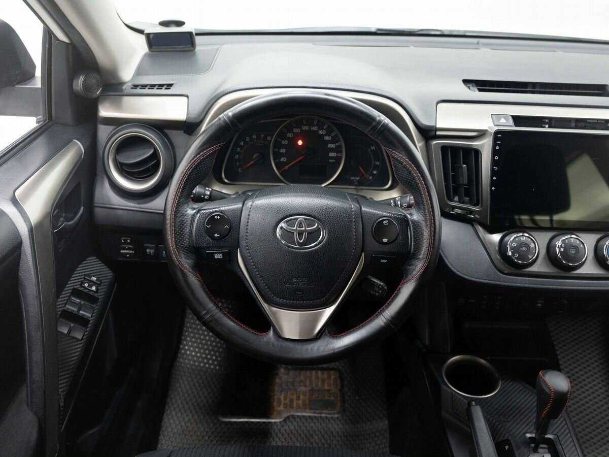 Купить Toyota RAV4 с пробегом. Фото: #14