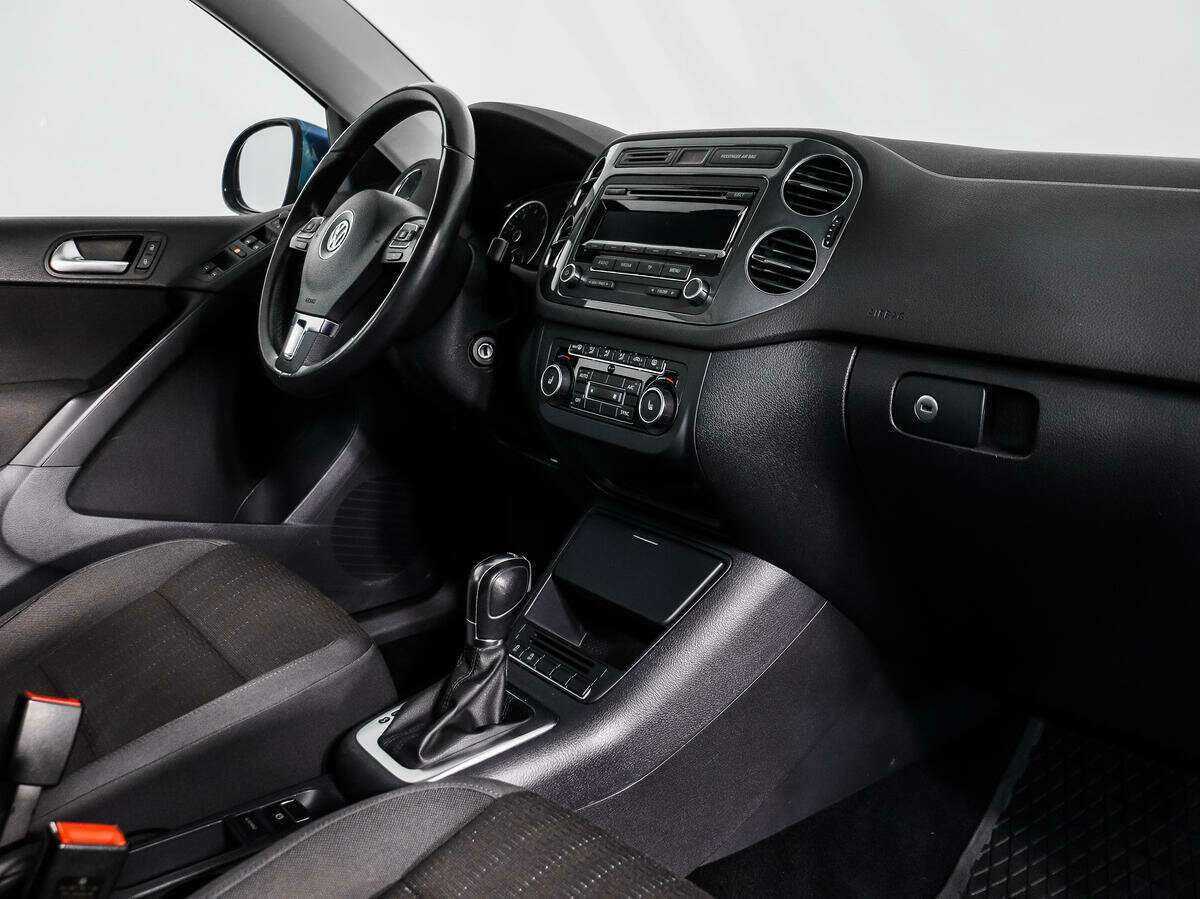 Купить Volkswagen Tiguan с пробегом. Фото: #10
