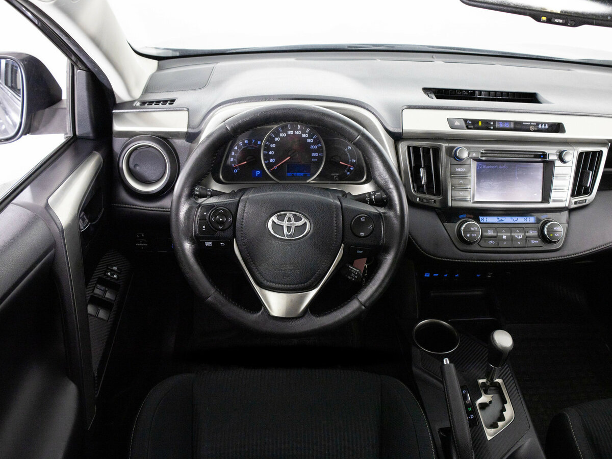 Купить Toyota RAV4 с пробегом. Фото: #10