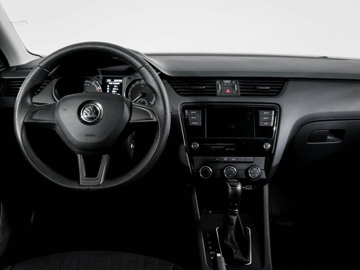 Купить Skoda Octavia с пробегом. Фото: #11