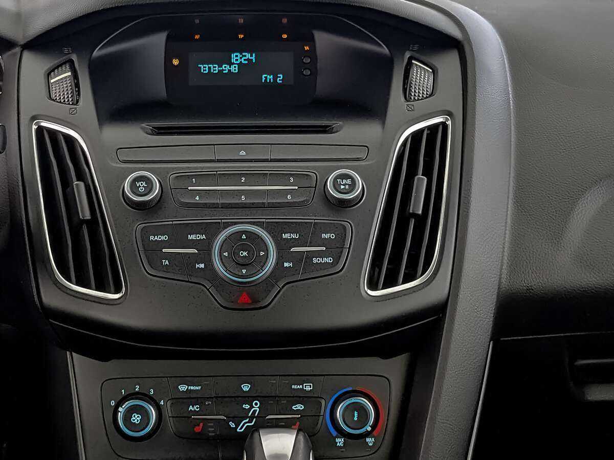 Купить Ford Focus с пробегом. Фото: #12