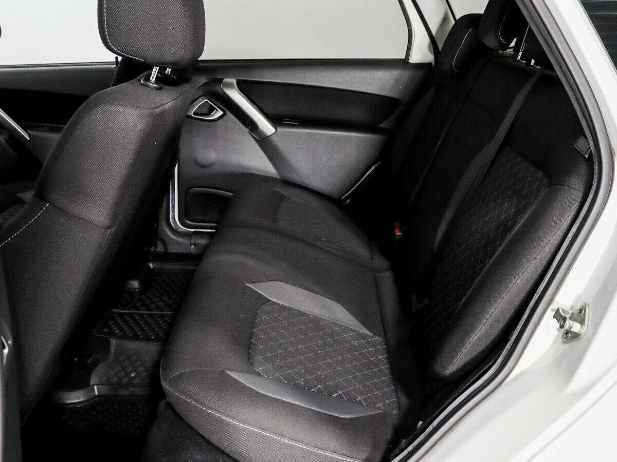 Купить Lada (ВАЗ) Granta с пробегом. Фото: #9