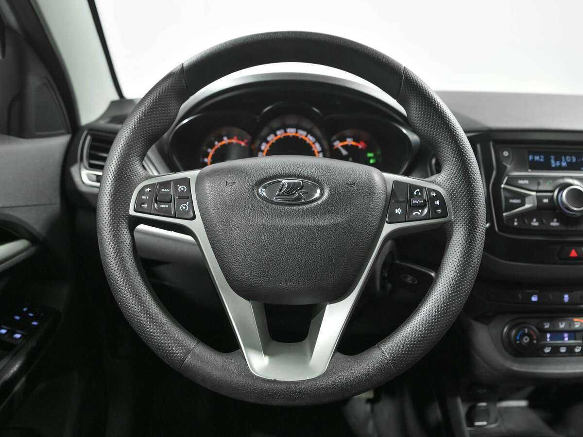 Купить Lada (ВАЗ) Vesta с пробегом. Фото: #7