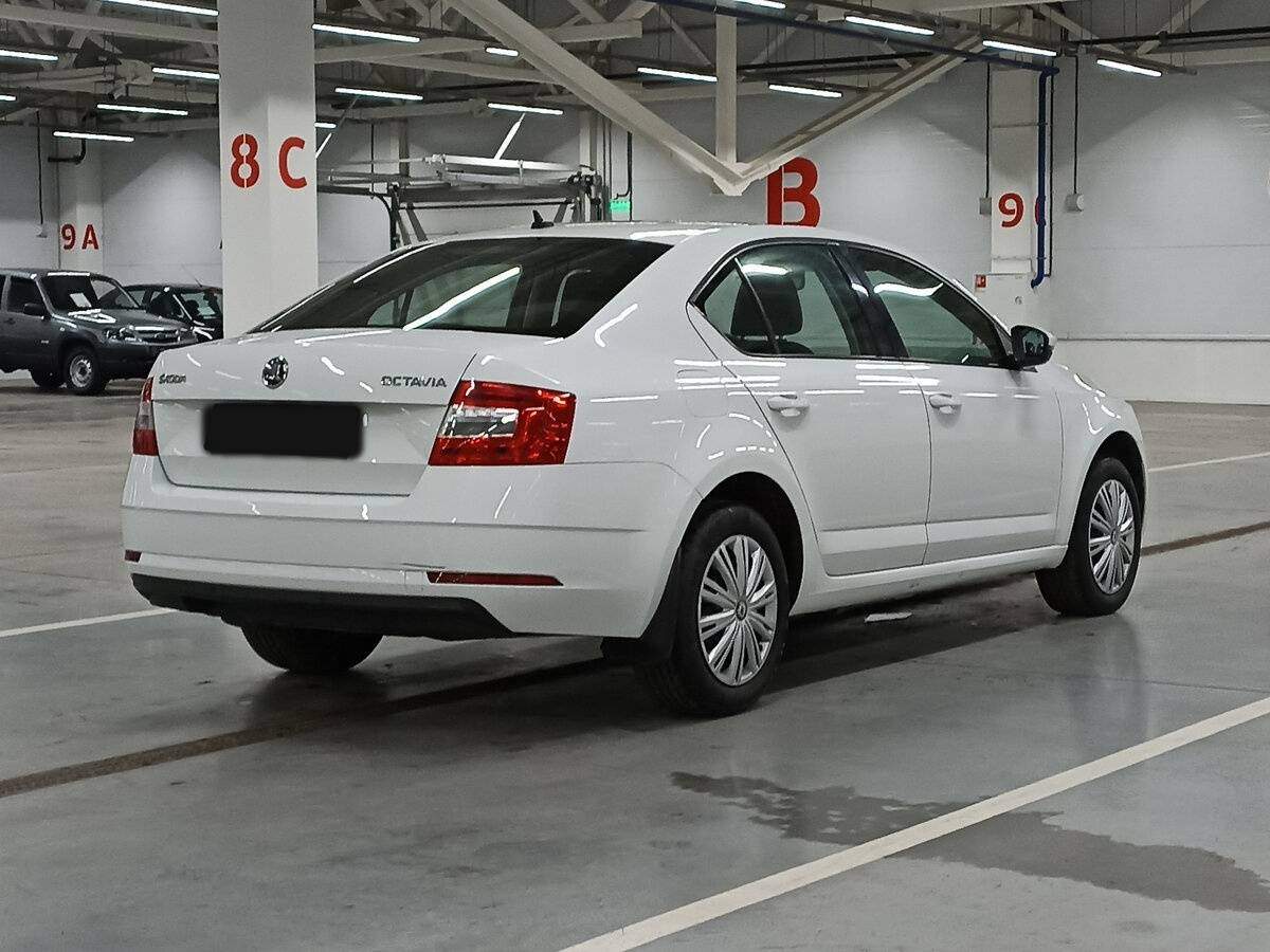 Купить Skoda Octavia с пробегом. Фото: #4