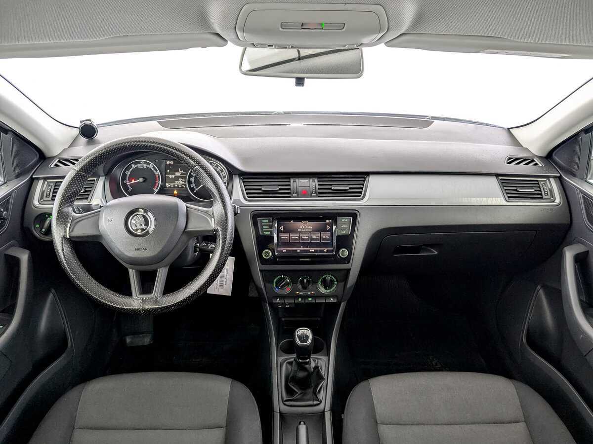 Купить Skoda Rapid с пробегом. Фото: #13