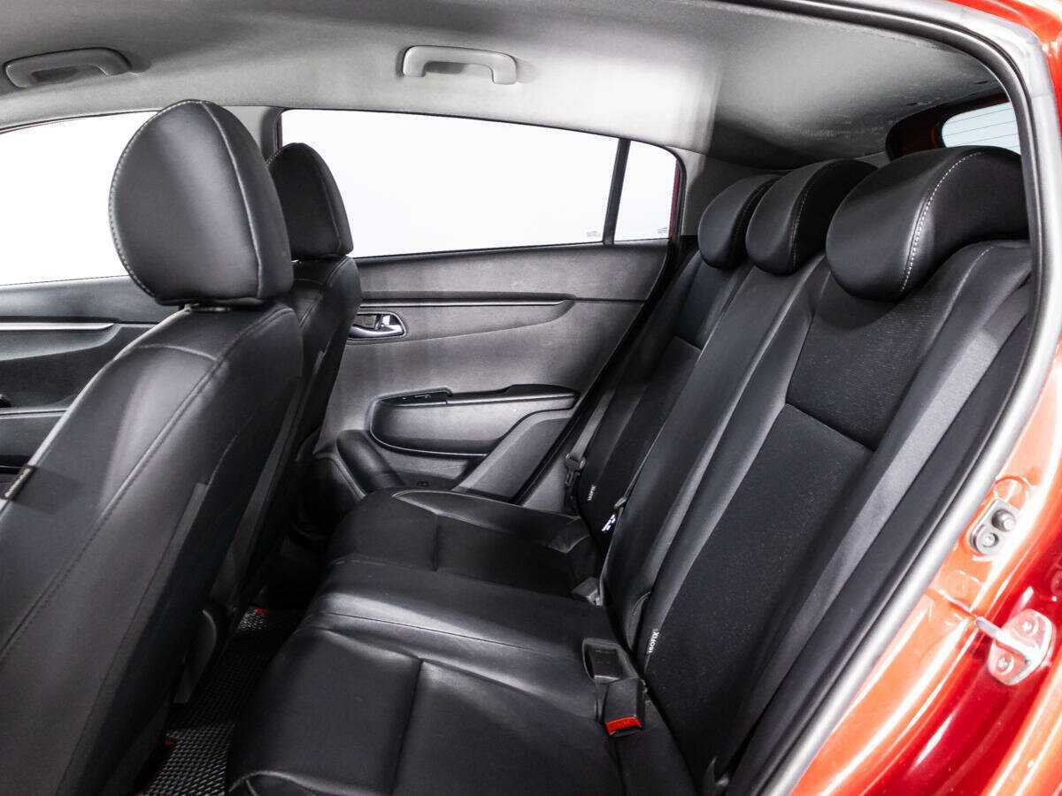 Купить Kia Rio с пробегом. Фото: #9