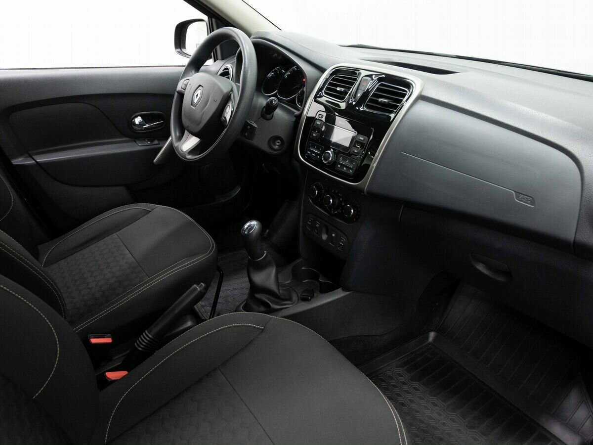 Купить Renault Logan с пробегом. Фото: #11
