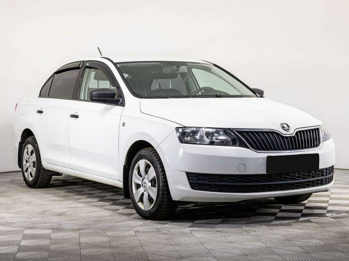 Купить Skoda Rapid с пробегом. Фото: #2
