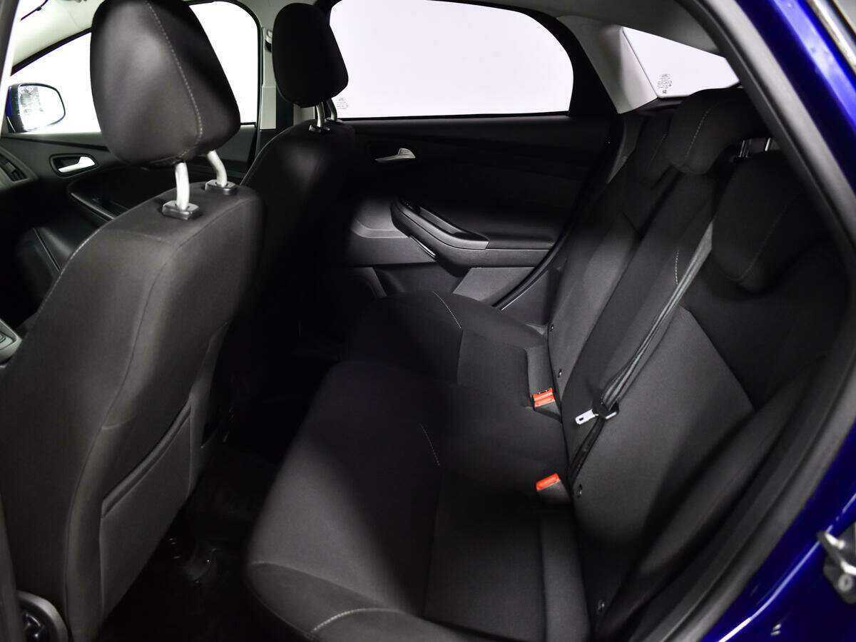 Купить Ford Focus с пробегом. Фото: #9