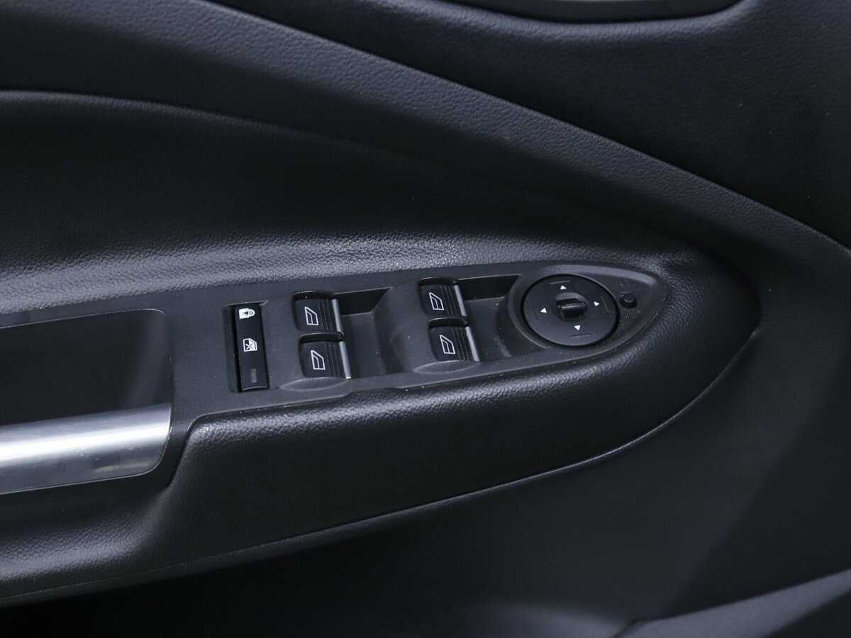 Купить Ford Kuga с пробегом. Фото: #7