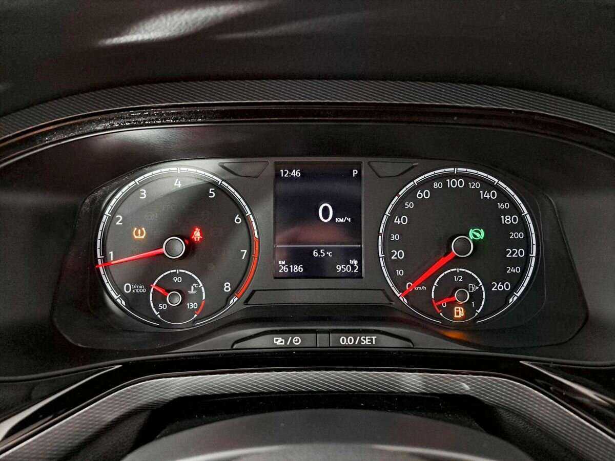 Купить Volkswagen Polo с пробегом. Фото: #10