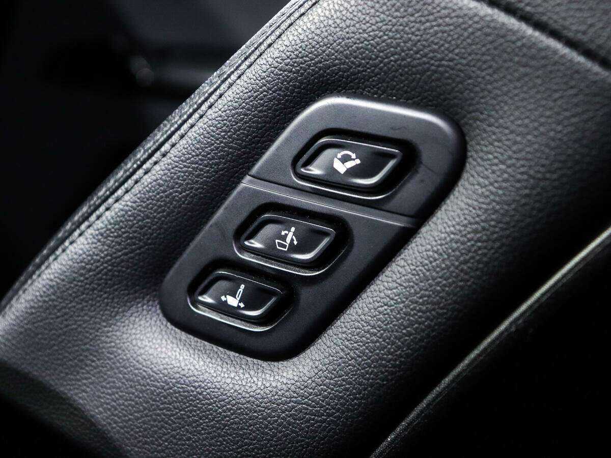 Купить Kia K5 с пробегом. Фото: #18