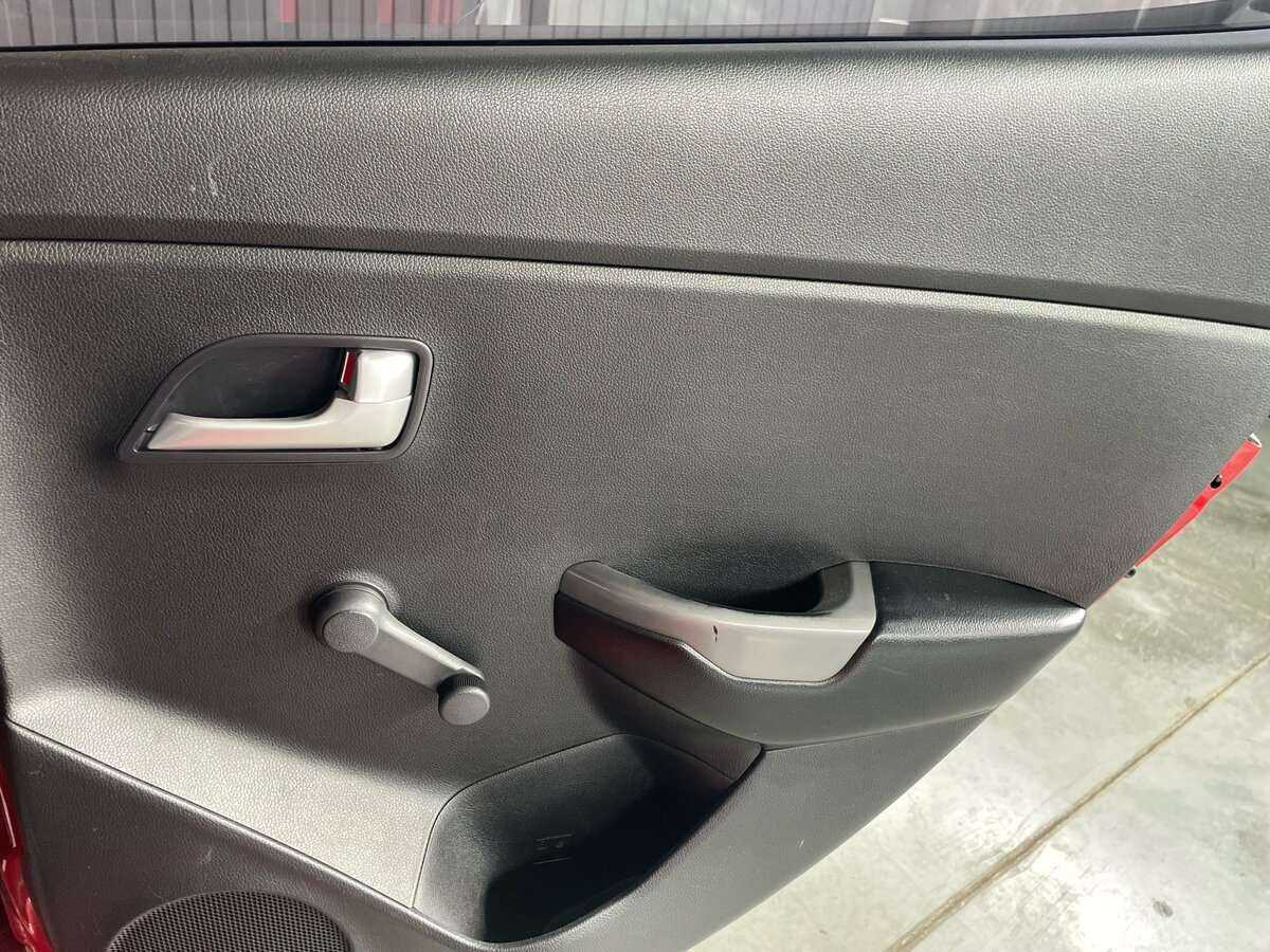 Купить Kia Rio с пробегом. Фото: #23