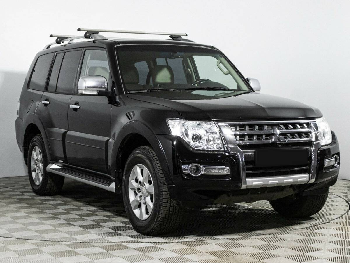 Купить Mitsubishi Pajero с пробегом. Фото: #2